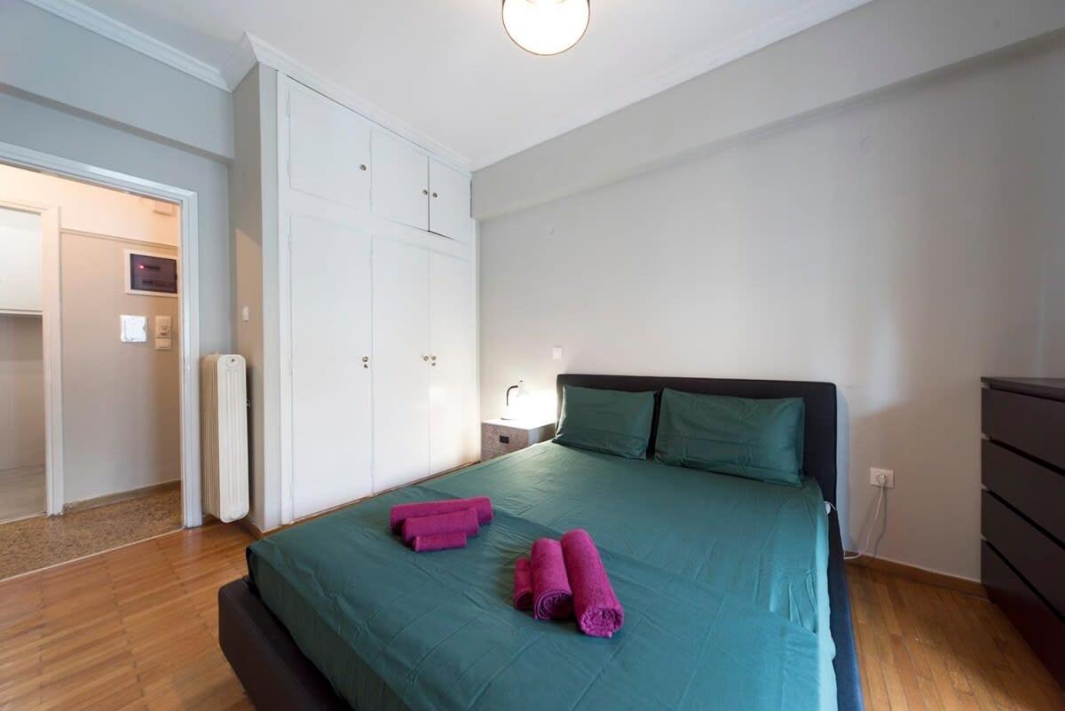 Central apartment 3' to Metaksourgio metro station Atene Esterno foto